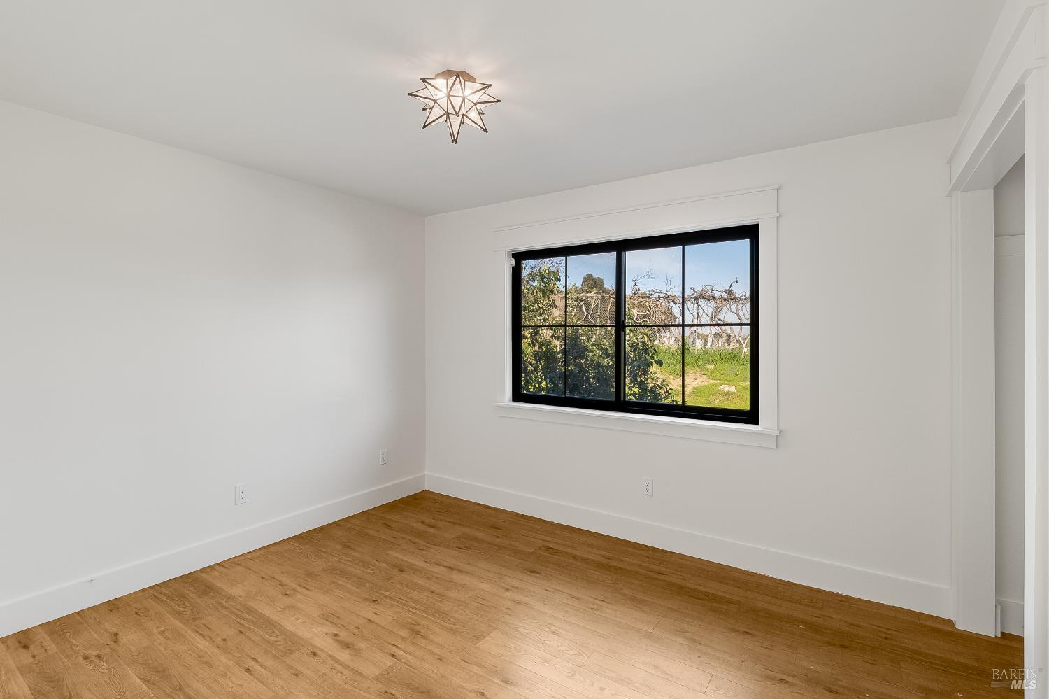 180 Sierra Avenue Rio Vista, CA 94571 - Photo 20 of 49 Bedroom 1