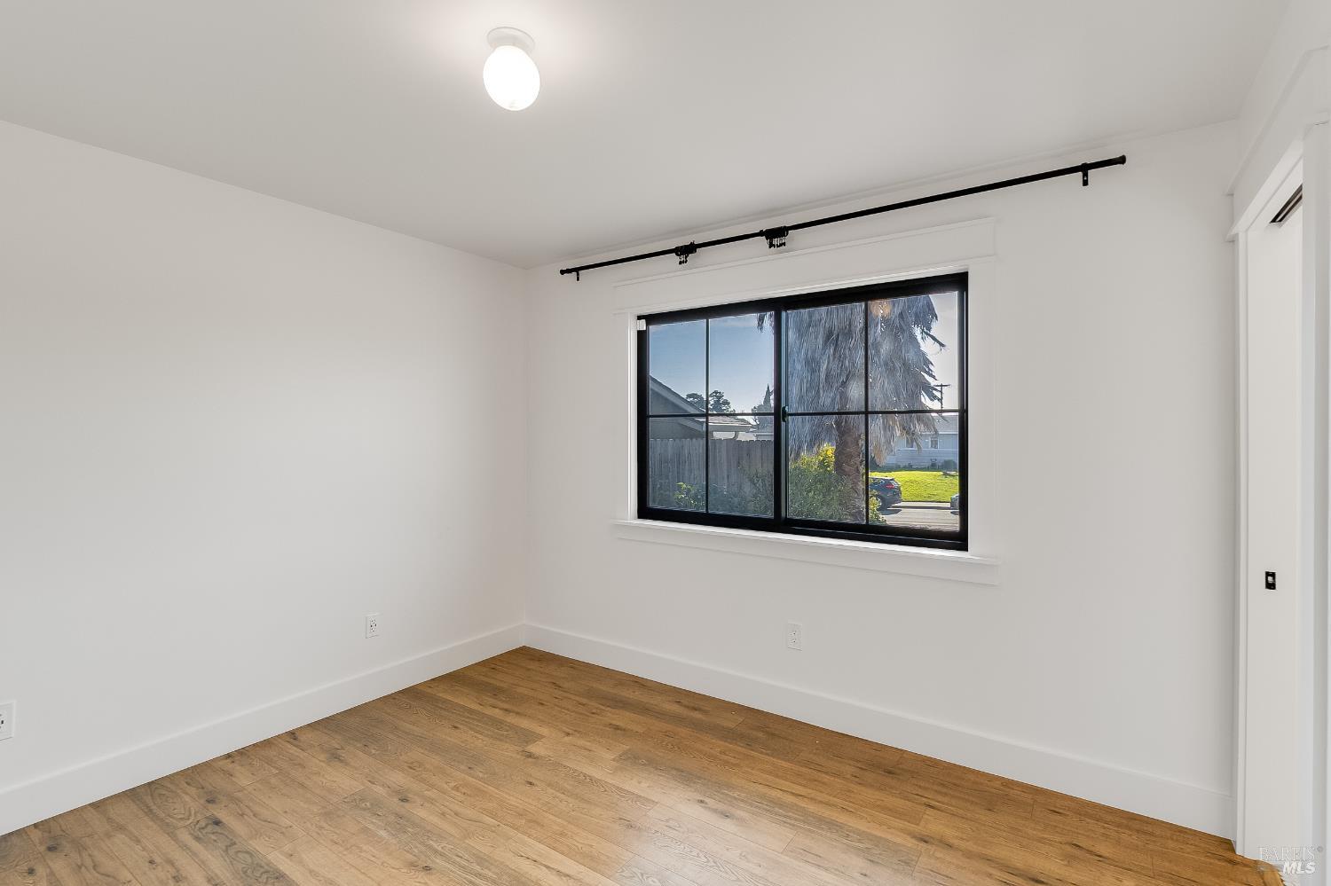 180 Sierra Avenue Rio Vista, CA 94571 - Photo 25 of 49 Primary Bedroom