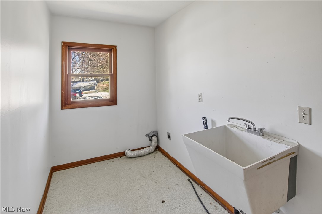 380 North Ridge Road Lorain, OH 44052 - Photo 24 of 47