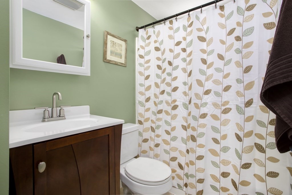 1 Gordon Road North Reading, MA 01864 - Photo 23 of 36 Gallery Image 23