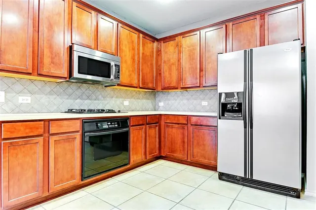 $2,700 | 423 Rainforest Court, Murphy, TX 75094