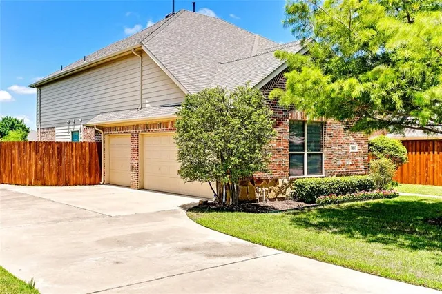 $2,700 | 423 Rainforest Court, Murphy, TX 75094