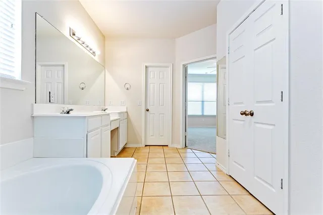 $2,700 | 423 Rainforest Court, Murphy, TX 75094