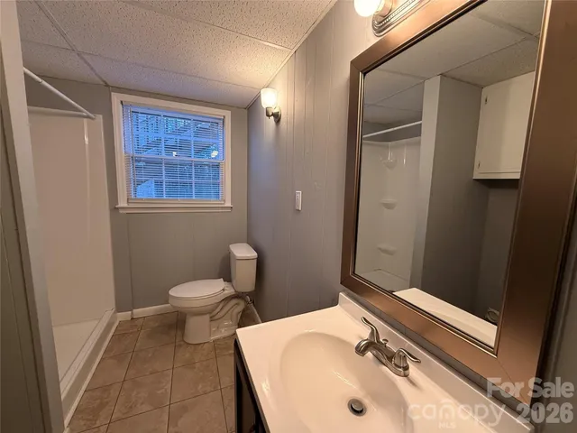 $384,900 | 1230 18th Avenue Northeast, Hickory, NC 28601