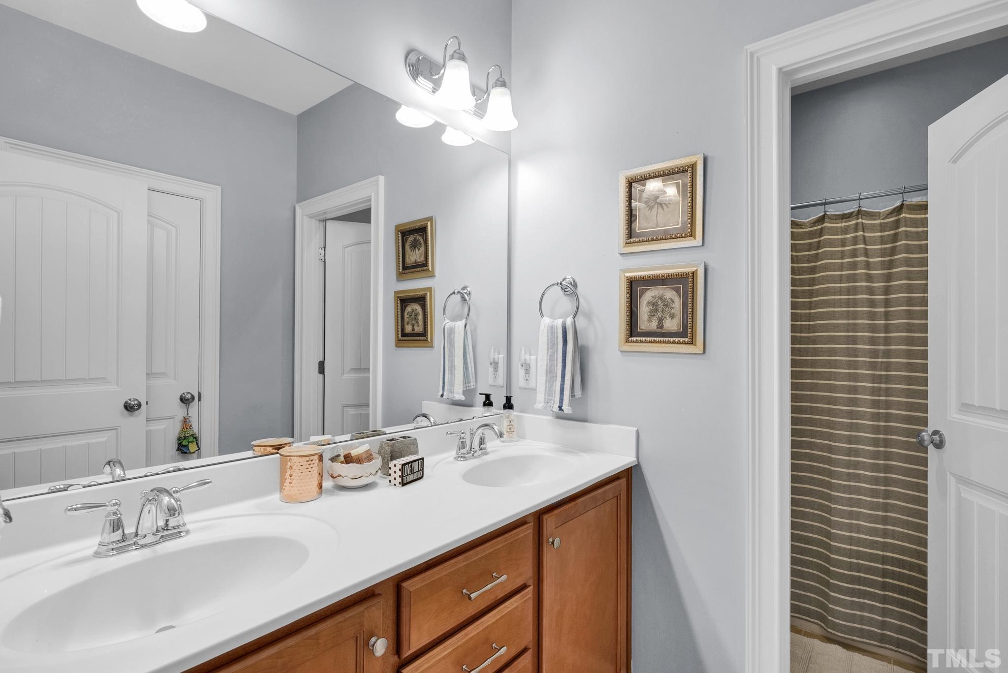 745 Fallon Grove Way Raleigh, NC 27608 - Photo 22 of 39