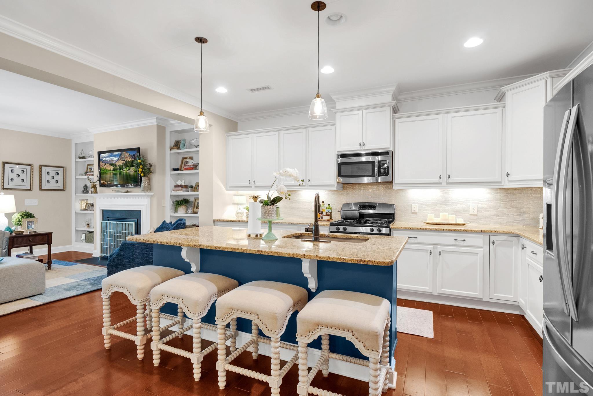 745 Fallon Grove Way Raleigh, NC 27608 - Photo 3 of 39