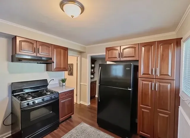 $158,000 | 101 Shabbona Drive, Park Forest, IL 60466