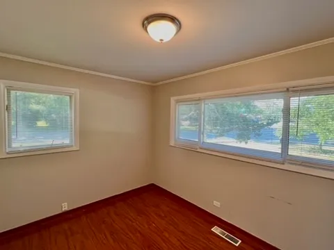 $158,000 | 101 Shabbona Drive, Park Forest, IL 60466