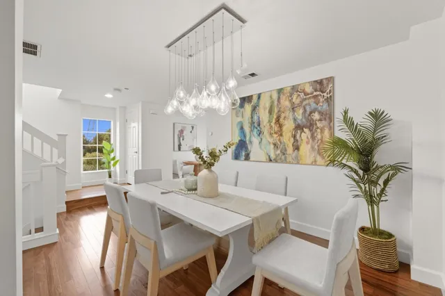 $1,409,900 | 7 Chart Lane, Redwood City, CA 94065