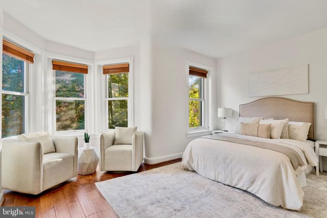 $1,330,000 | 925 R Street Northwest, Washington, DC 20001