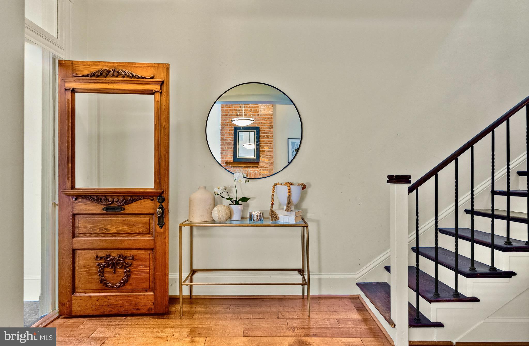 925 R Street Northwest Washington, DC 20001 - Photo 4 of 23