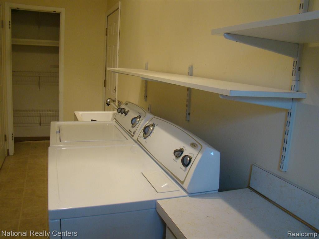 3607 Common Road Warren, MI 48092 - Photo 24 of 28