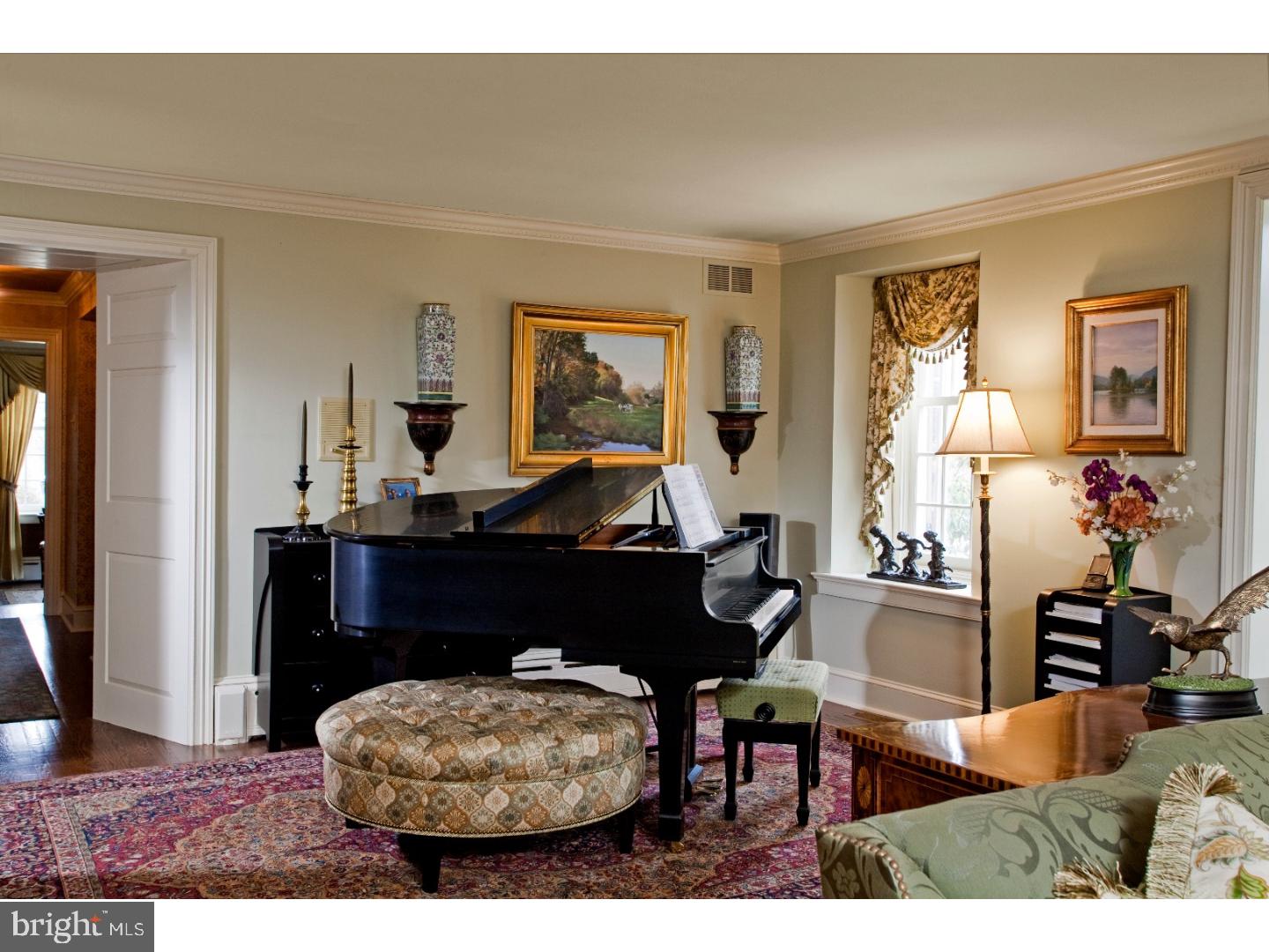 937 Macclesfield Road Buckingham, PA 18925 - Photo 6 of 30 Living Room