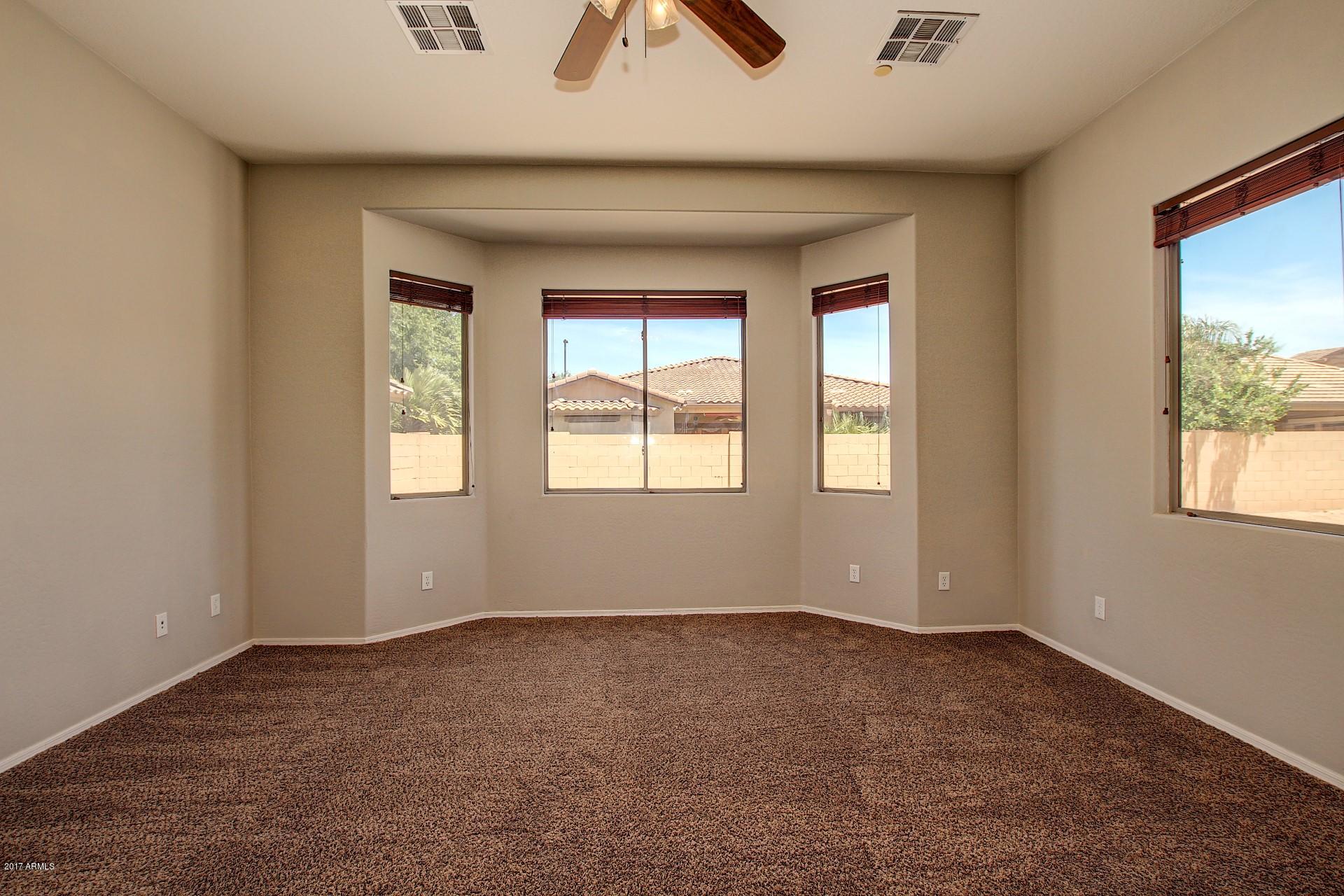 1046 Phelps Street Gilbert, AZ 85295 - Photo 13 of 24 1046 E Phelps St (14)