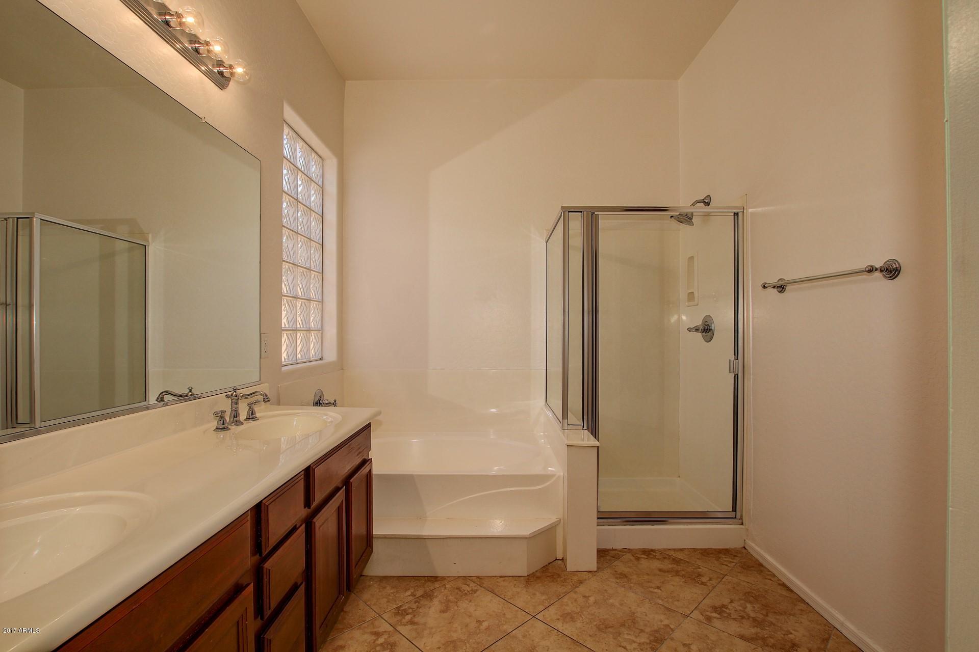 1046 Phelps Street Gilbert, AZ 85295 - Photo 18 of 24 1046 E Phelps St (19)