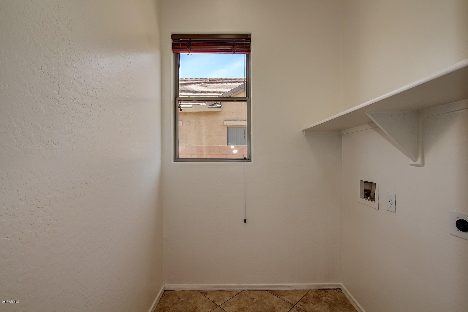 1046 Phelps Street Gilbert, AZ 85295 - Photo 22 of 24 1046 E Phelps St (23)