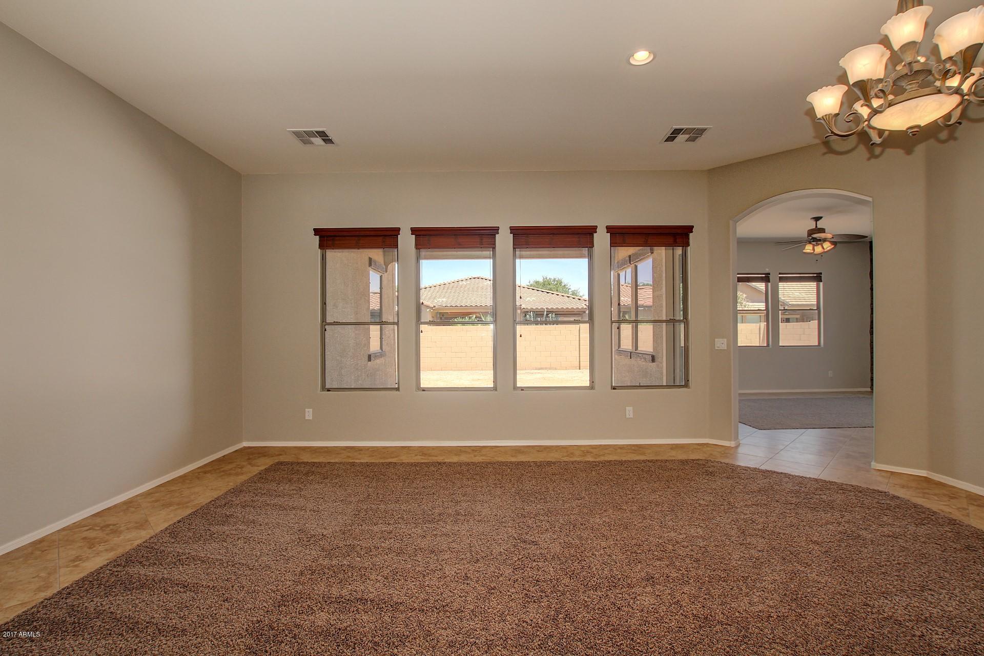 1046 Phelps Street Gilbert, AZ 85295 - Photo 5 of 24 1046 E Phelps St (5)