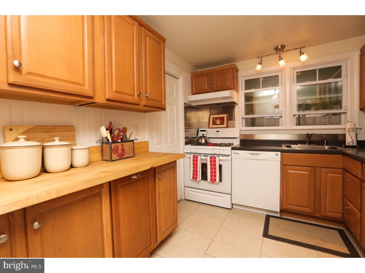 1206 Wedgewood Road Flourtown, PA 19031 - Photo 13 of 25