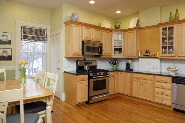 949 Chestnut Street, Unit 1 Newton, MA 02464 - Photo 4 of 7