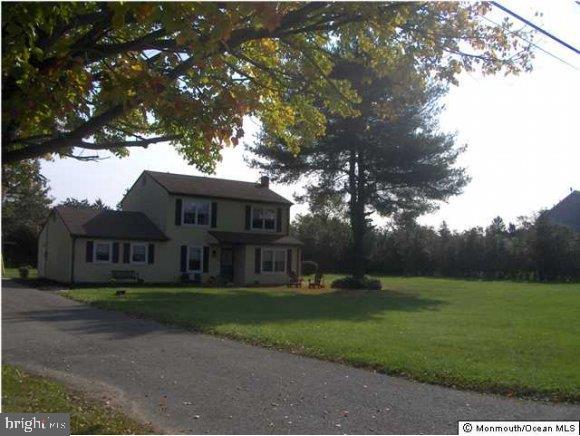 205 Holmes Mill Road Cream Ridge, NJ 08514 - Photo 1 of 14