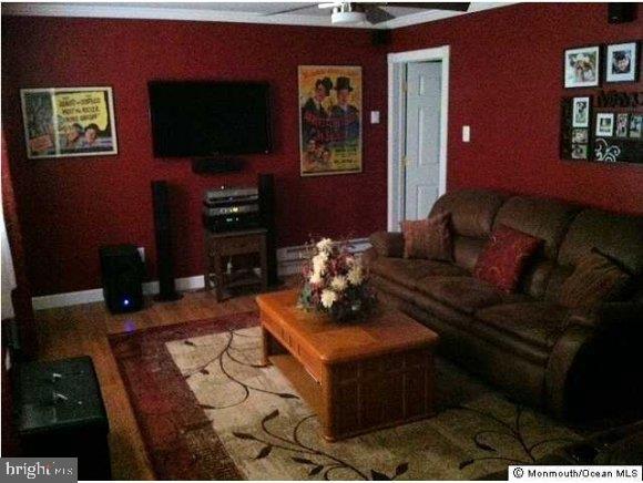 205 Holmes Mill Road Cream Ridge, NJ 08514 - Photo 2 of 14