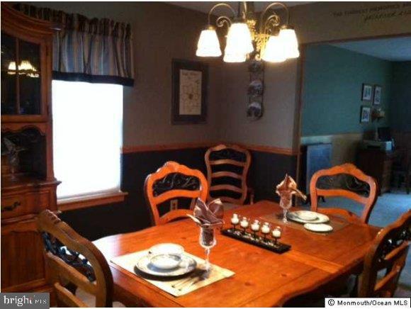 205 Holmes Mill Road Cream Ridge, NJ 08514 - Photo 4 of 14