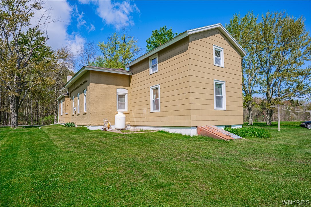 1659 Carmen Road Somerset, NY 14012 - Photo 5 of 37