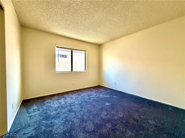 $2,200 | 2063 Waverly Circle, Henderson, NV 89014