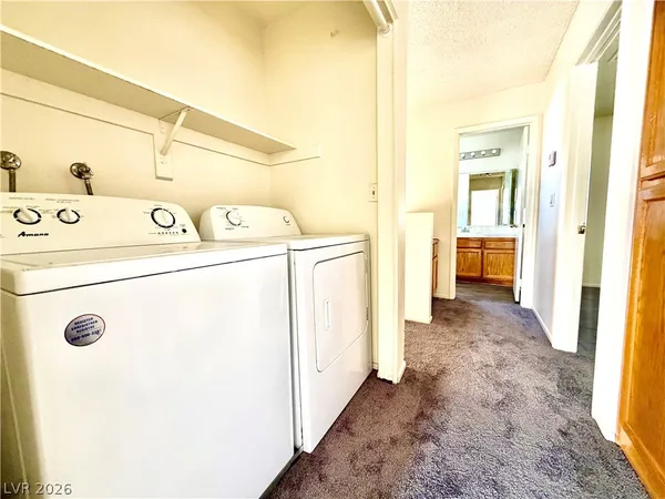 $2,200 | 2063 Waverly Circle, Henderson, NV 89014