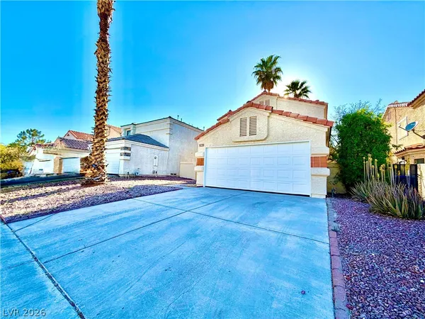 $2,200 | 2063 Waverly Circle, Henderson, NV 89014