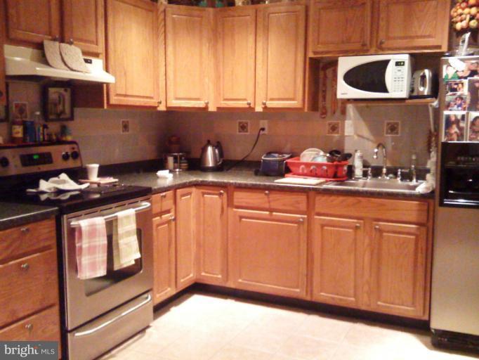 6312 Frontier Drive Springfield, VA 22150 - Photo 7 of 18 Kitchen