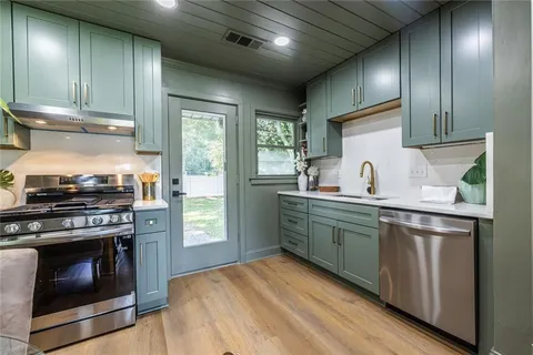 $389,900 | 1802 La Dawn Lane Northwest, Atlanta, GA 30318