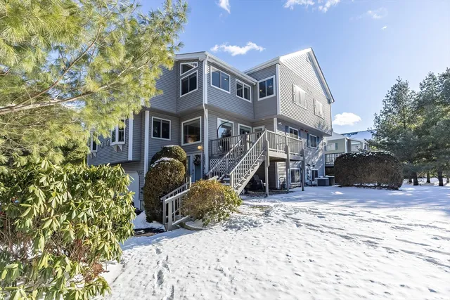 $525,000 | 1501 Old Bridge Lane, Unit 1501, Bellingham, MA 02019