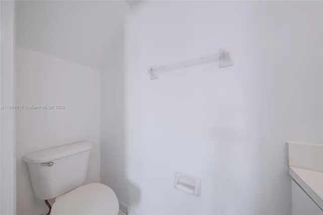 $2,500 | 551 Northwest 82nd Avenue, Unit 526, Miami, FL 33126