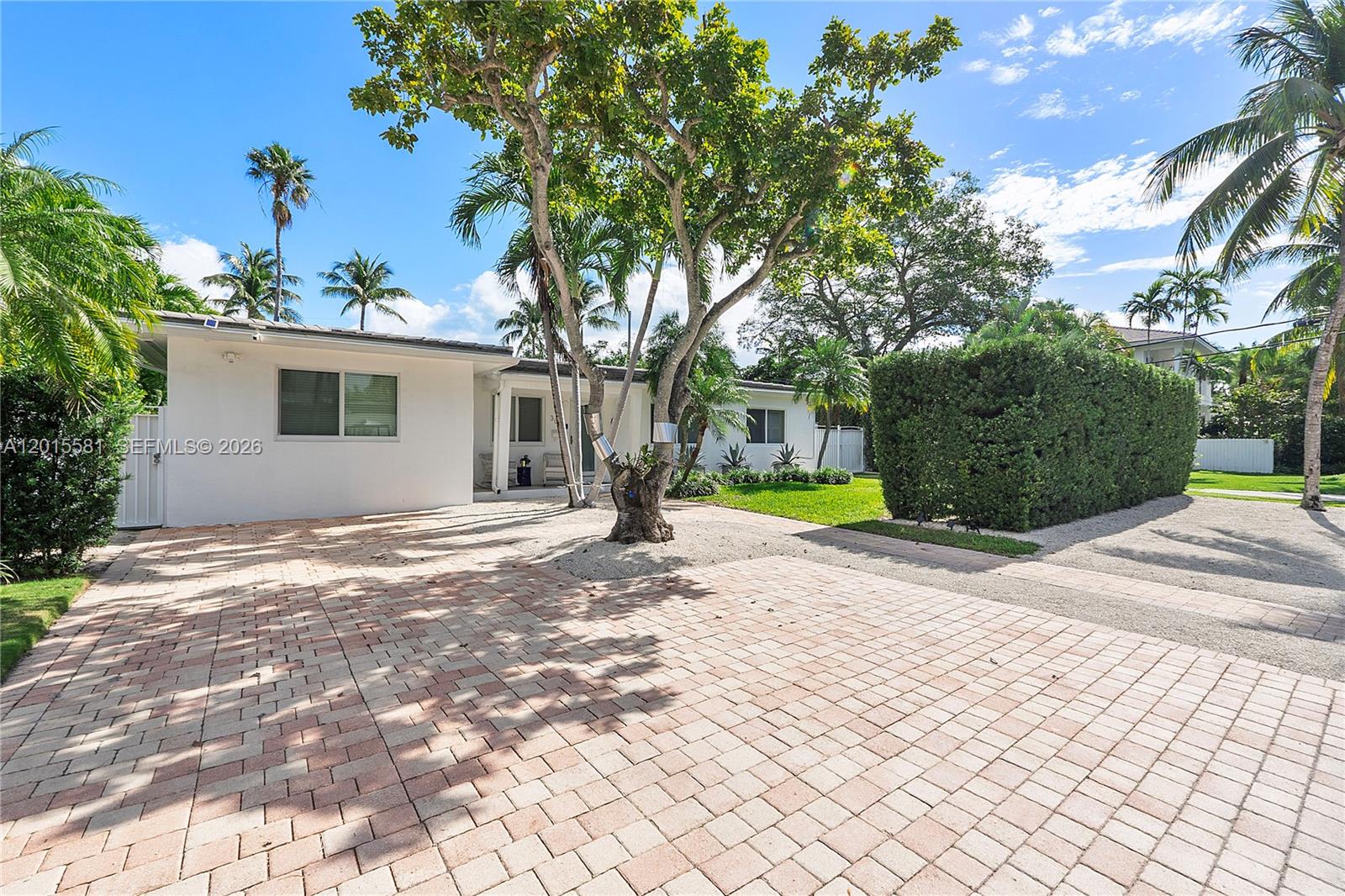 301 Hampton Lane Key Biscayne, FL 33149 - Photo 2 of 34