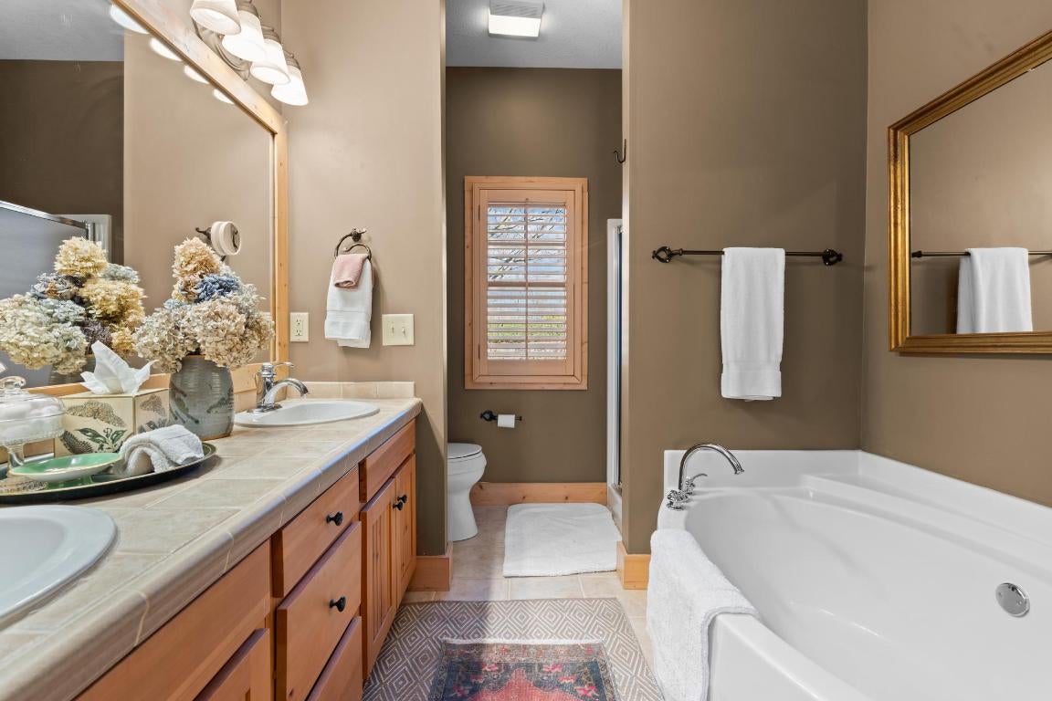 233 A Rendezvous Ridge Cashiers, NC 28717 - Photo 19 of 56 Gallery Image 19