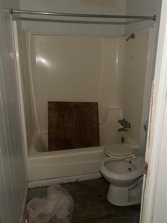 3295 Lancing Lane Macon, GA 31217 - Photo 11 of 15 a bathroom with a toilet and a shower