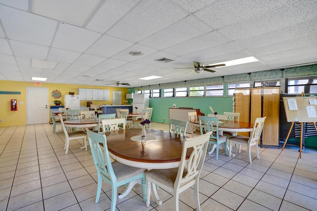1050 Northwest 13th Street, Unit 193D Boca Raton, FL 33486 - Photo 46 of 56 DSC04885