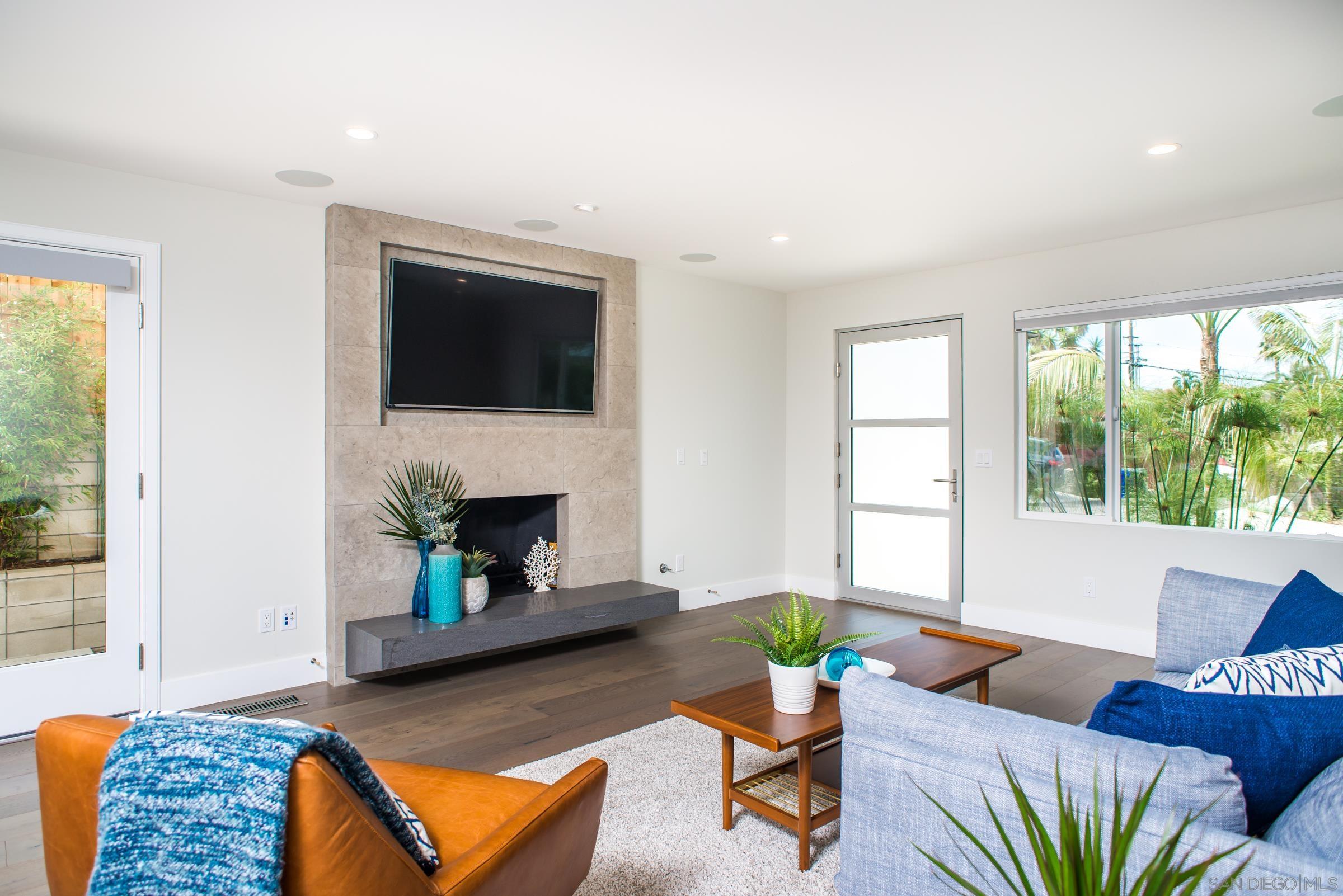 129 East Jason Street Encinitas, CA 92024 - Photo 8 of 44 Gallery Image 8