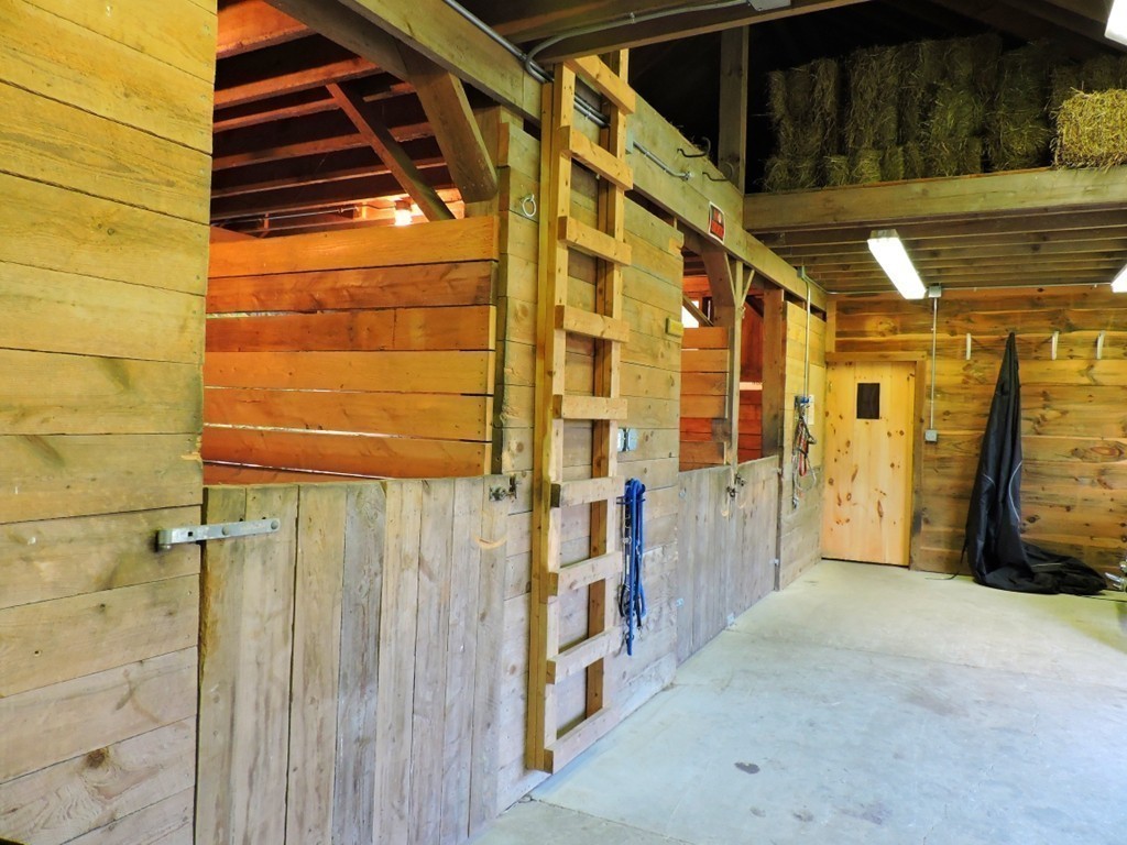 651 Woods Road Barre, MA 01068 - Photo 12 of 29 Gallery Image 12