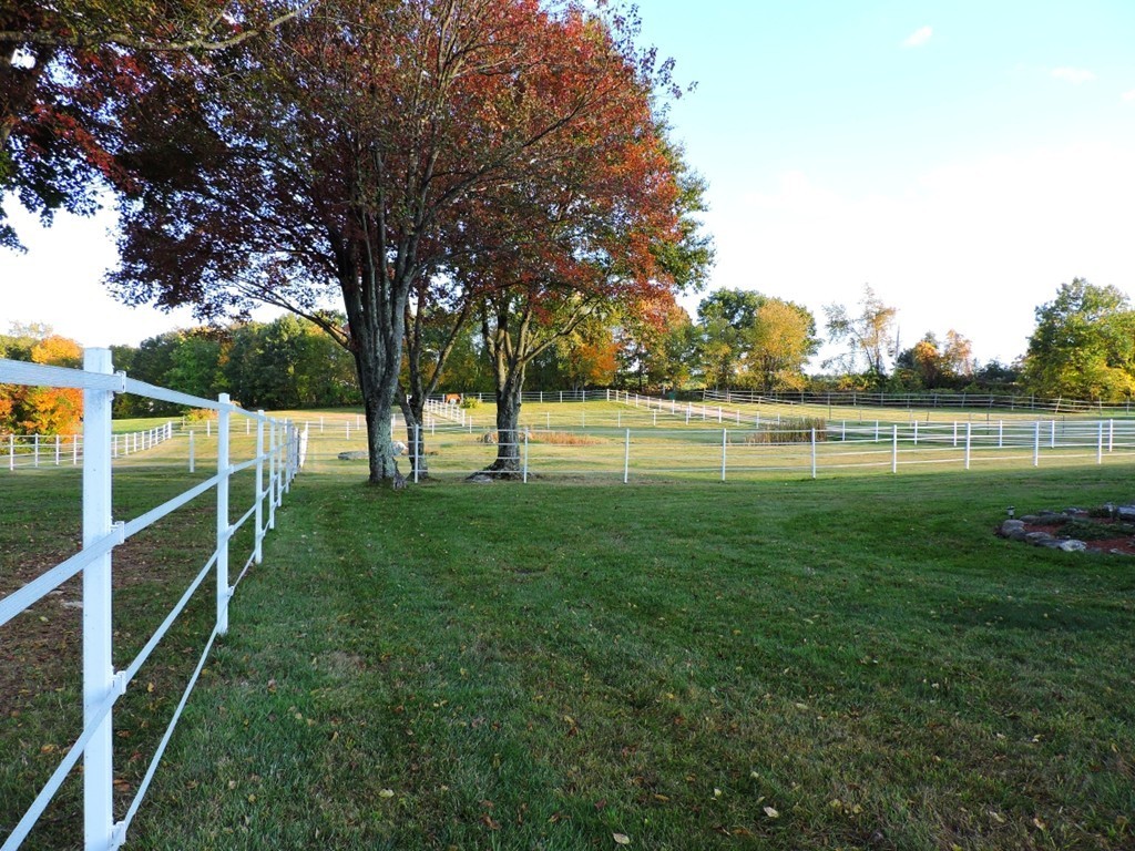 651 Woods Road Barre, MA 01068 - Photo 4 of 29 Gallery Image 4