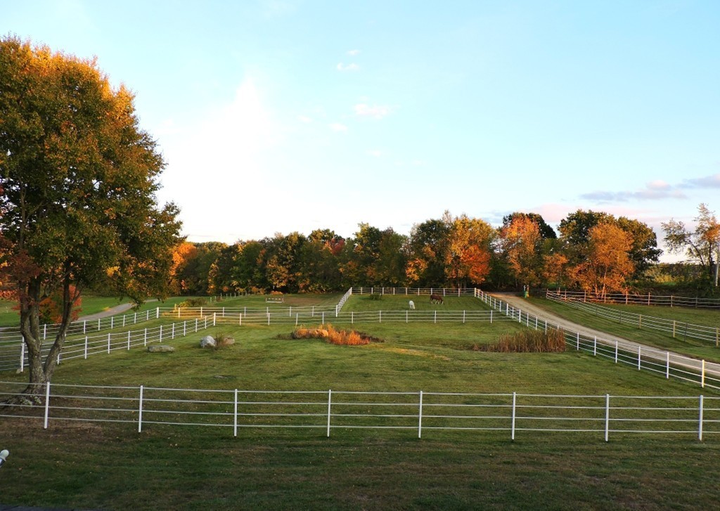 651 Woods Road Barre, MA 01068 - Photo 5 of 29 Gallery Image 5