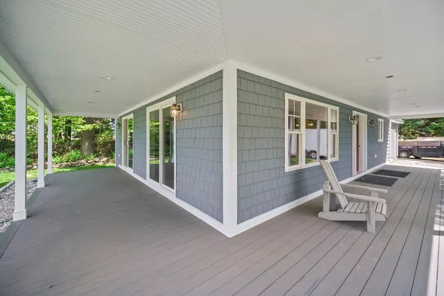 a view of livingroom with furniture and wooden floor