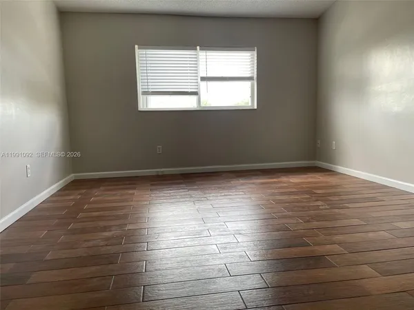 $1,725 | 3650 North 56th Avenue, Unit 519, Hollywood, FL 33021