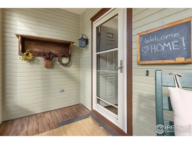 a view of walk in closet