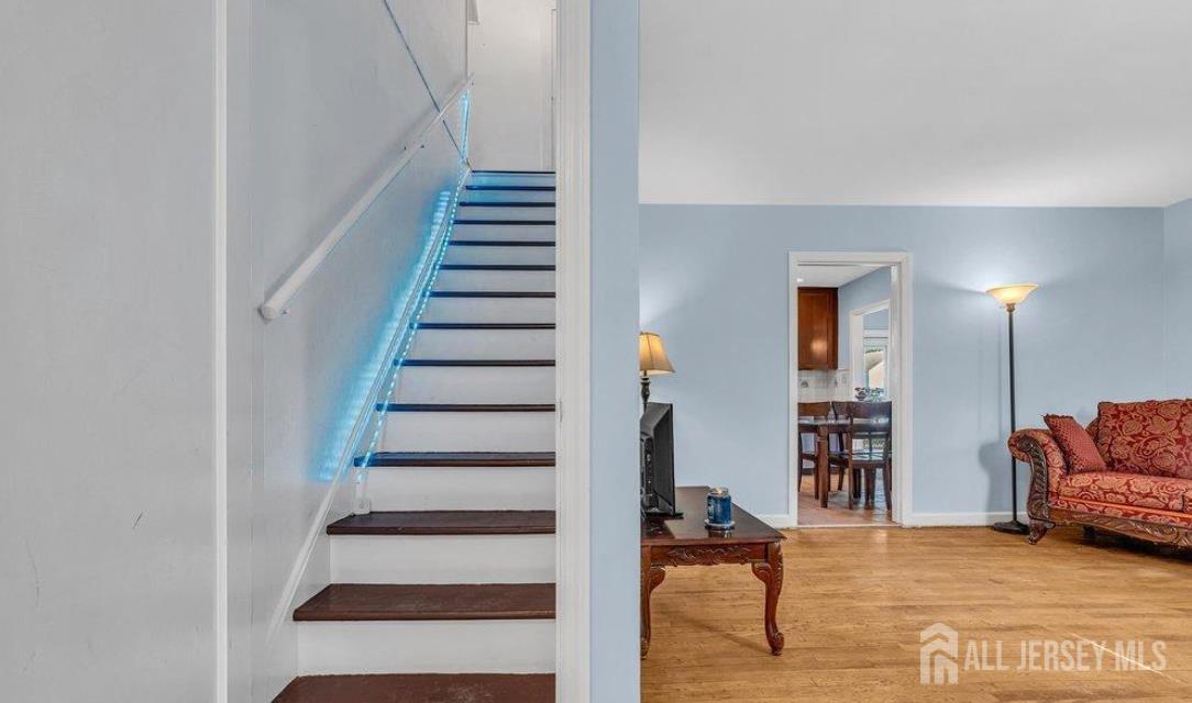 402 Ryders Lane East Brunswick, NJ 08816 - Photo 7 of 27