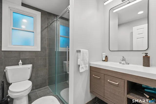 $2,800 | 7 Willowbrook Place, Stamford, CT 06902