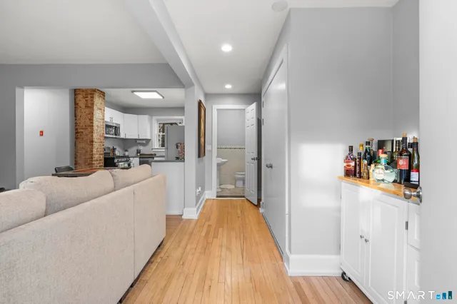 $2,800 | 7 Willowbrook Place, Stamford, CT 06902