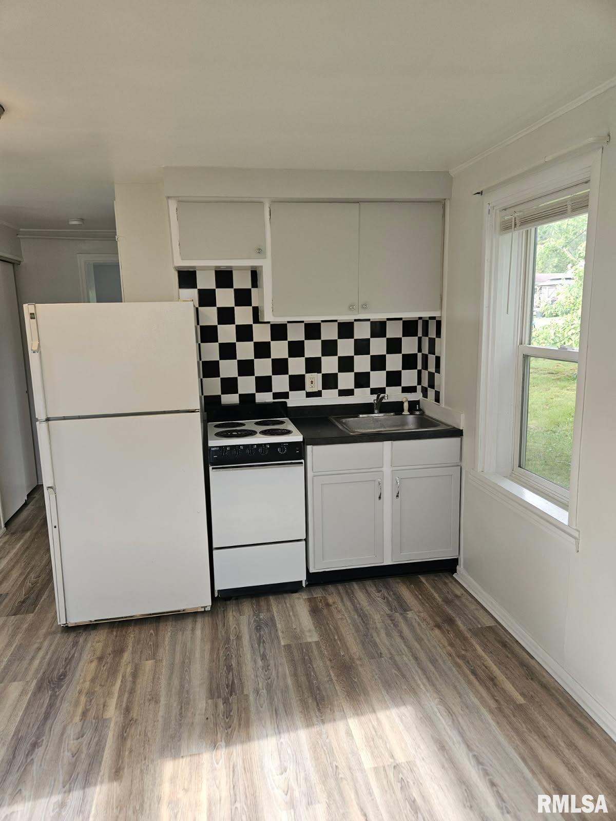 1223 North Front Street Chillicothe, IL 61523 - Photo 7 of 12