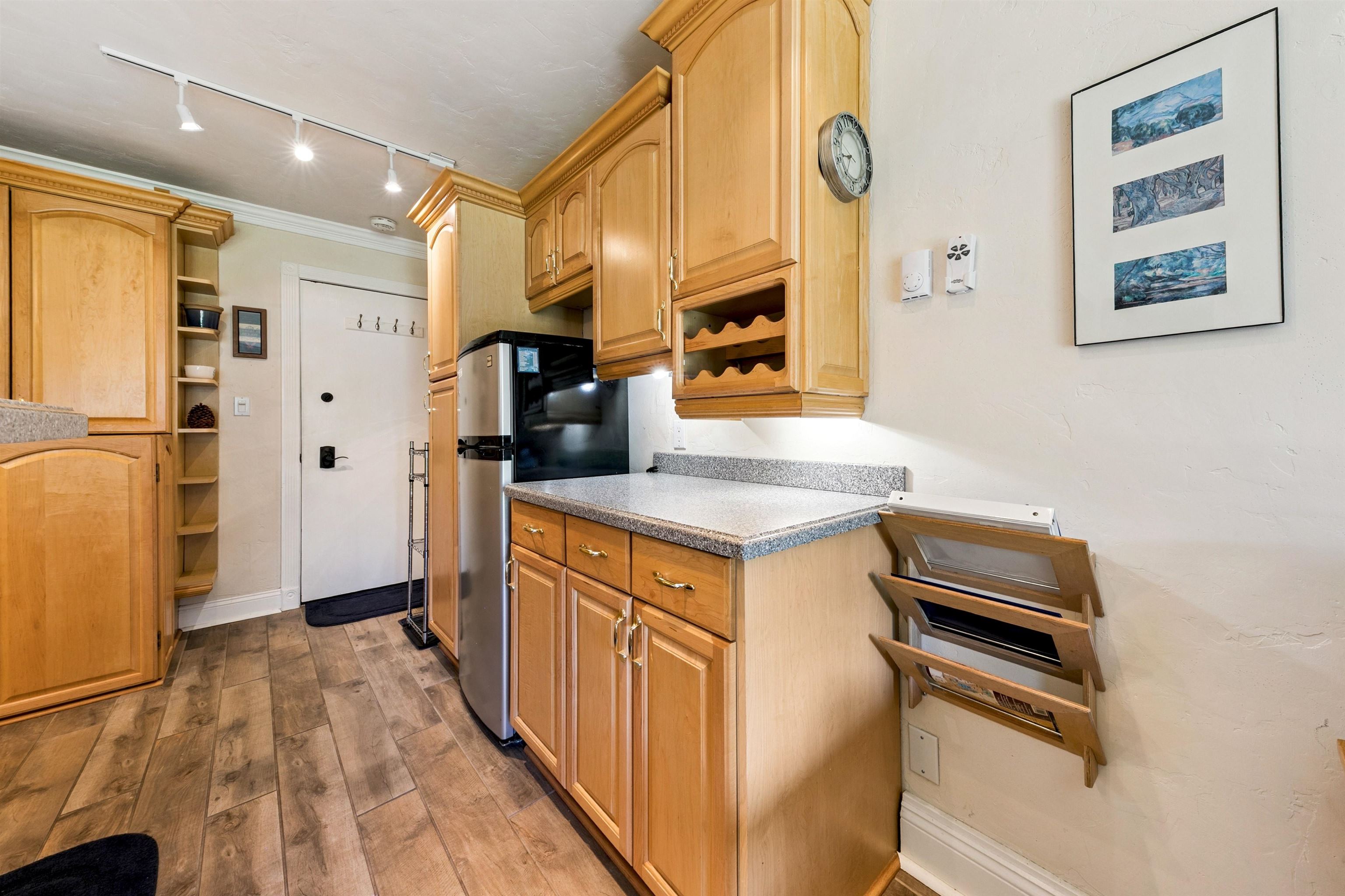 11591 Snowpeak Way, Unit 305 Truckee, CA 96161 - Photo 14 of 26